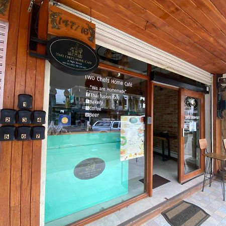 Appartamento Boonnark Bed Night Bazaar No Car Parking Chiang Mai Esterno foto